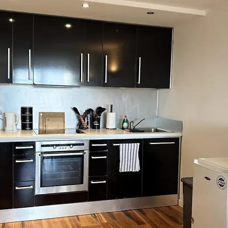 Apartment Stylish Leeds Centre With 2 Balconies Leeds (West Yorkshire)