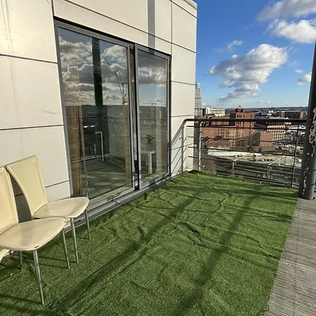 Stylish Leeds Centre With 2 Balconies Leeds (West Yorkshire)